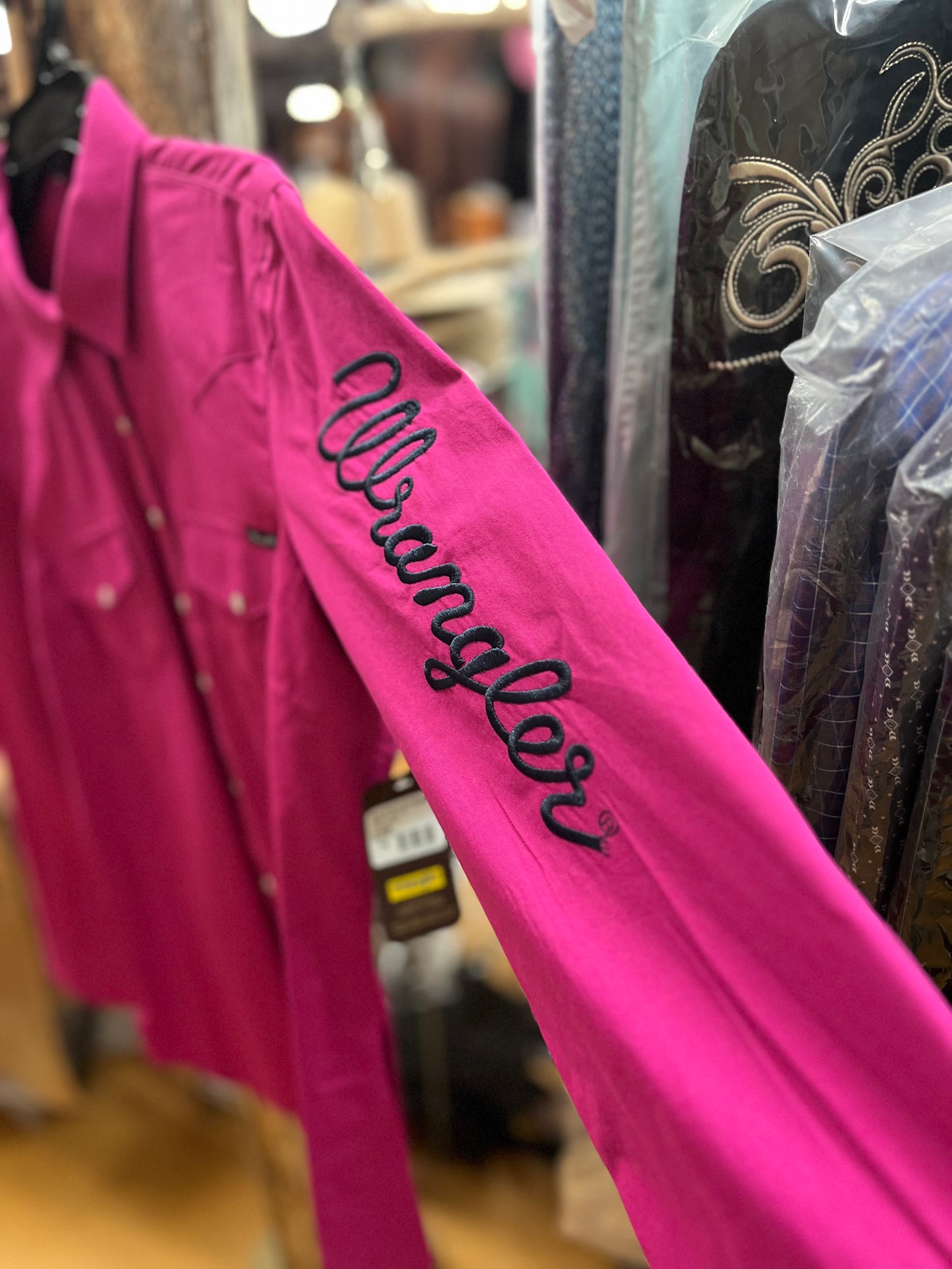 WRANGLER Women's logo Shirt PINK