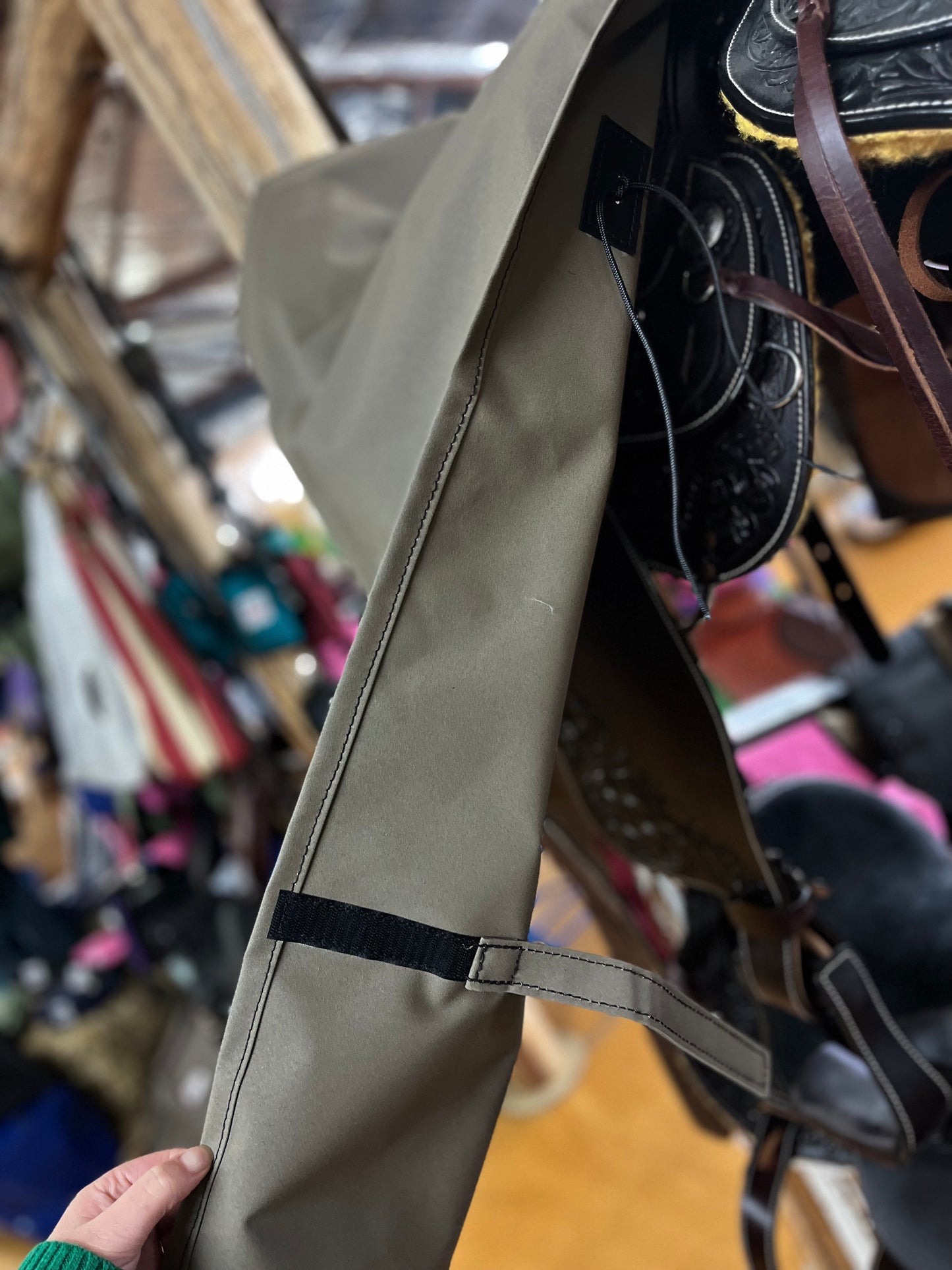 Saddle Rain Cover - Western