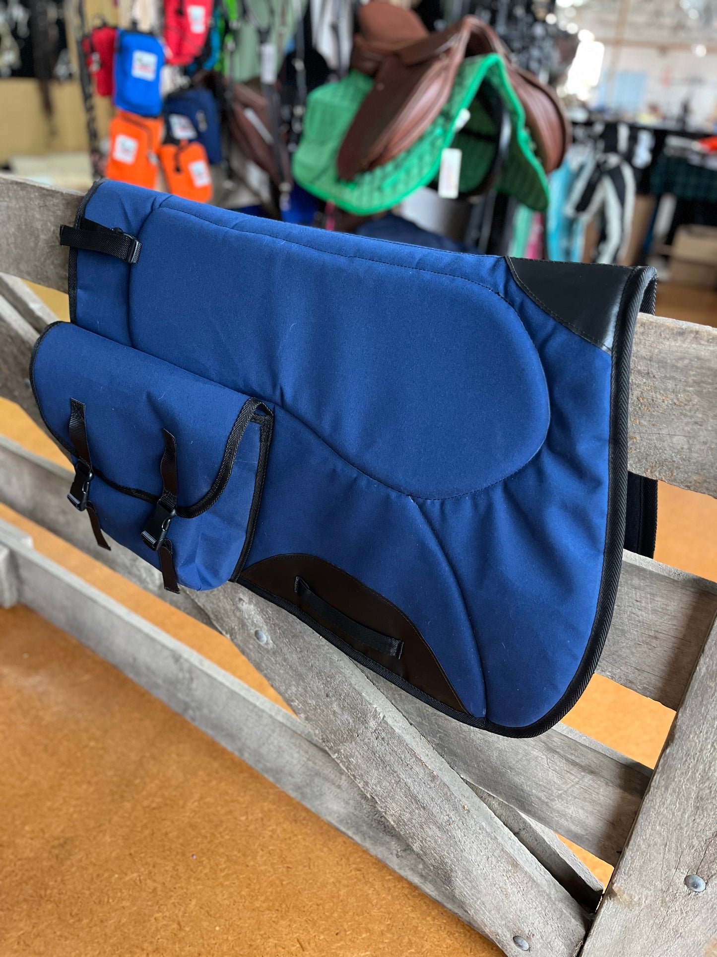 Blackhawk Treking Saddle Blanket With Pocket