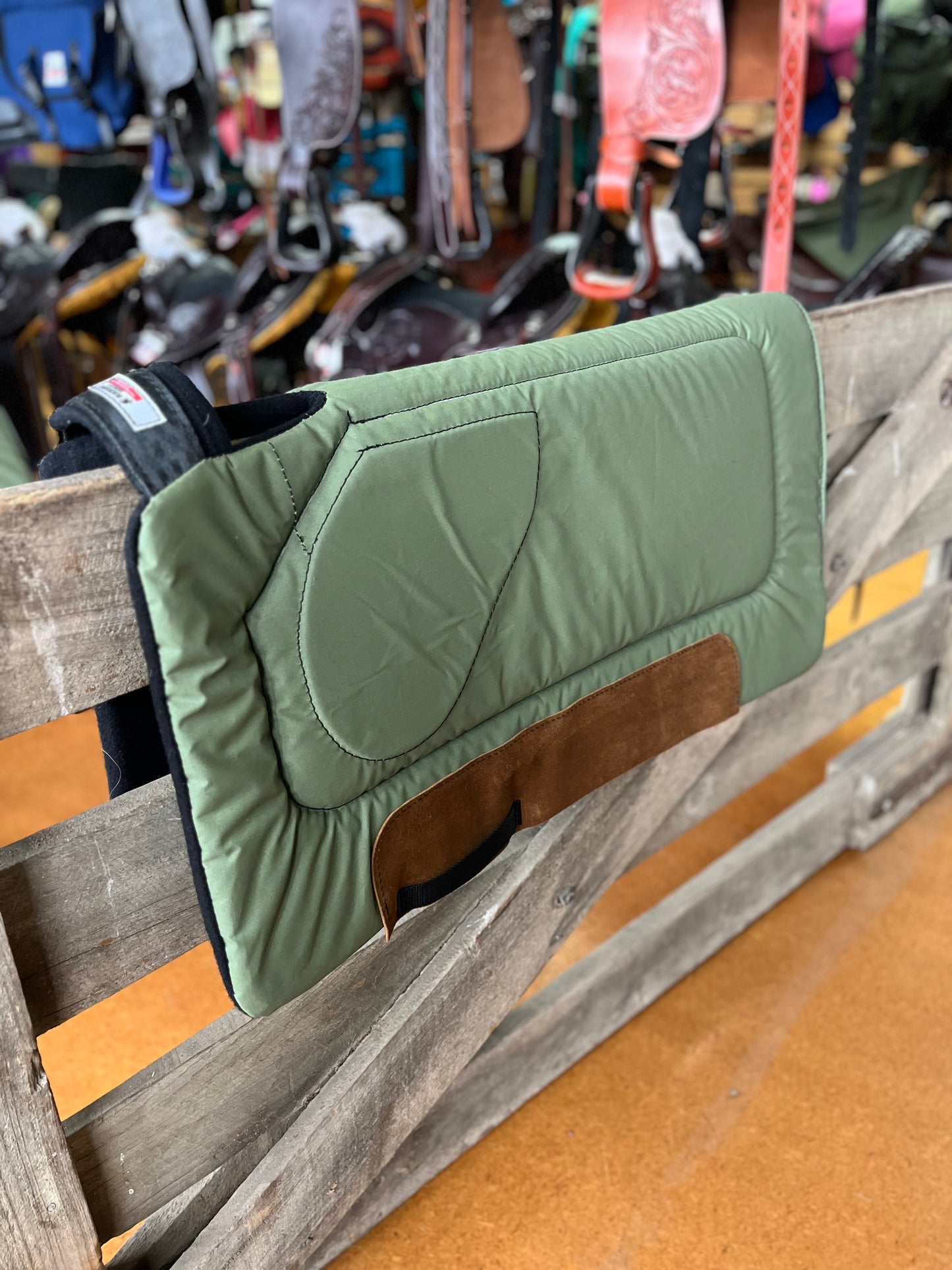 Blackhawk Western Saddle Pad- Front Raisers