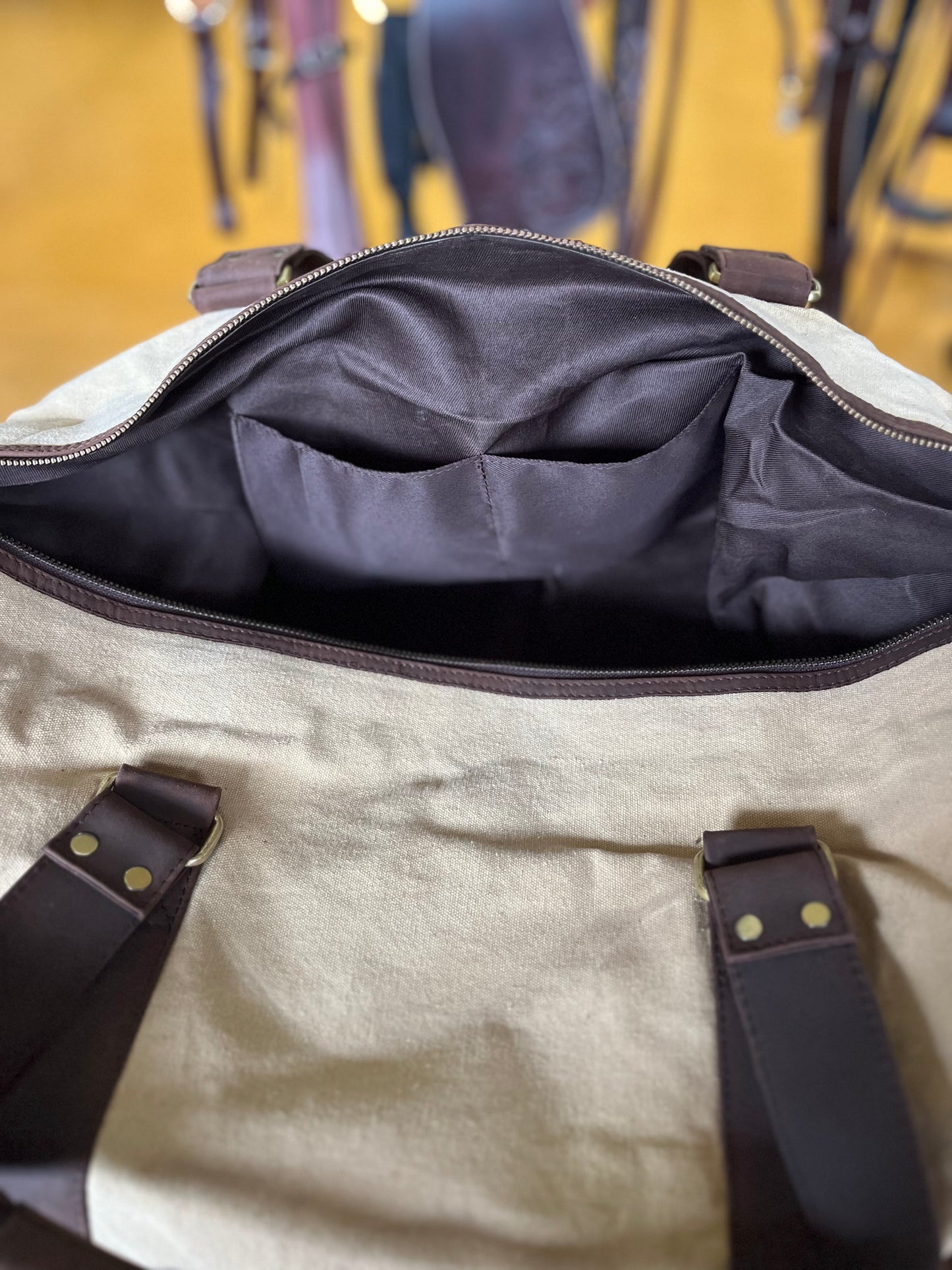 Canvas Weekender
