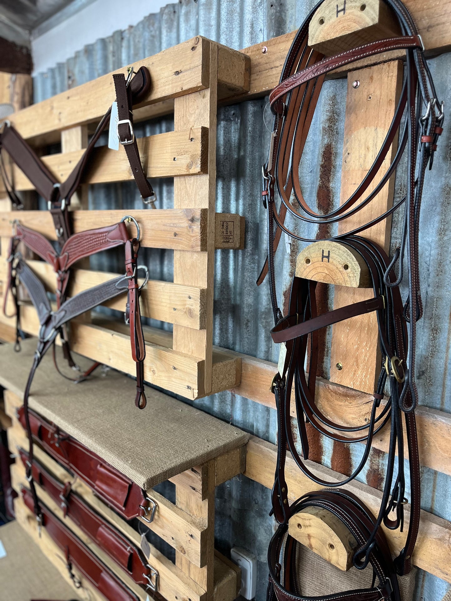 Oiled Brown Bridle With Split Reins