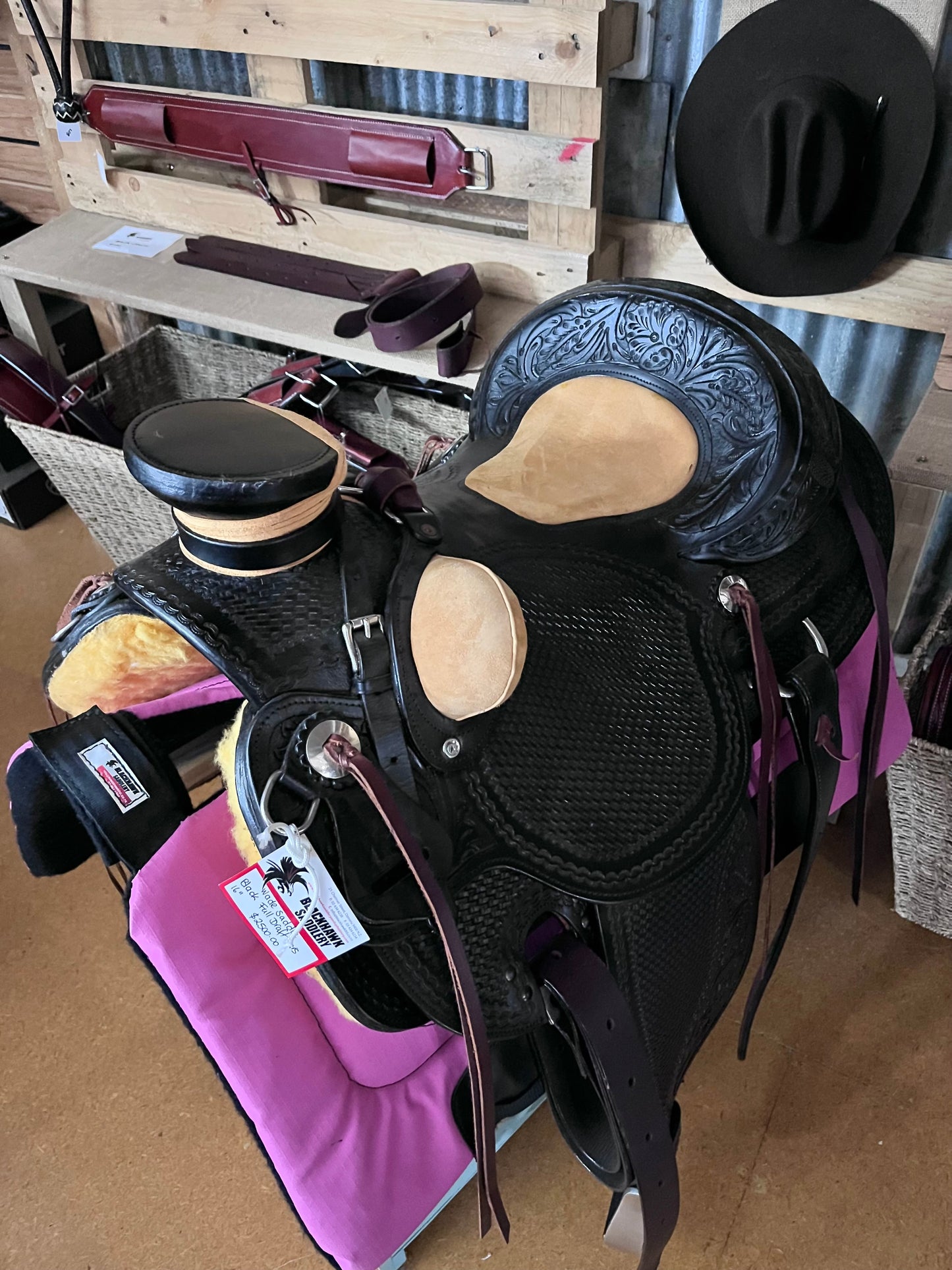 Wade Saddle -Black
